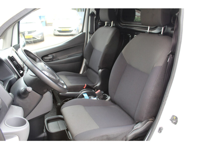 
								Nissan e-NV200//NAVI//CAMERA//KEYLESS//28.718KM!! 2017 full									