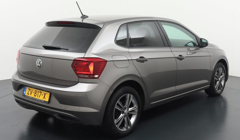 
								Volkswagen Polo 2019 full									