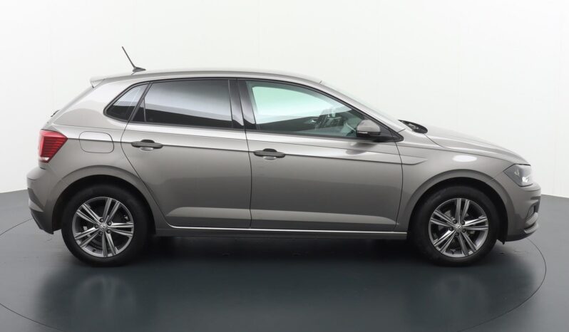 
								Volkswagen Polo 2019 full									