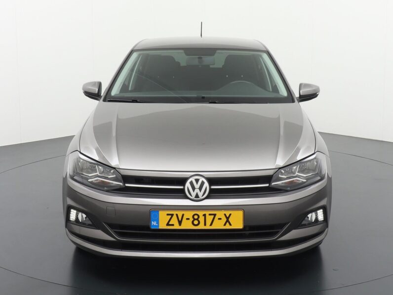 
								Volkswagen Polo 2019 full									