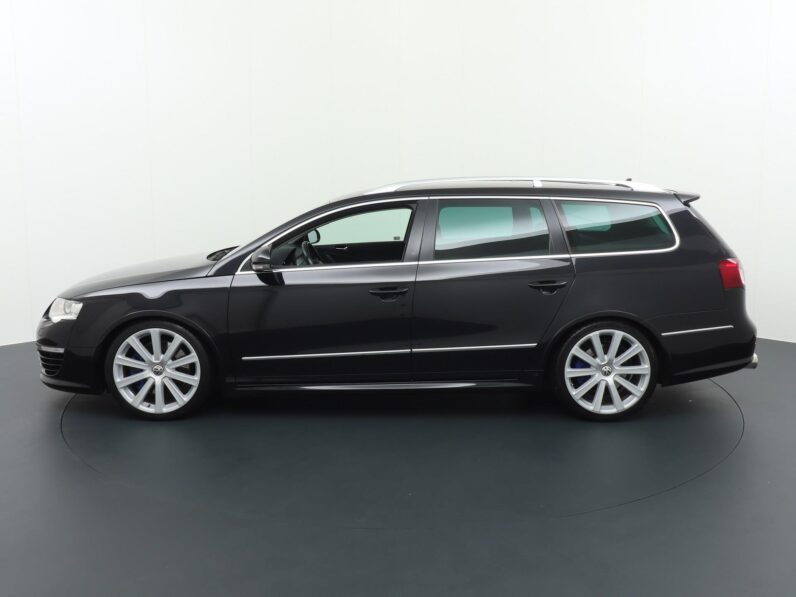 
								Volkswagen Passat 2008 full									