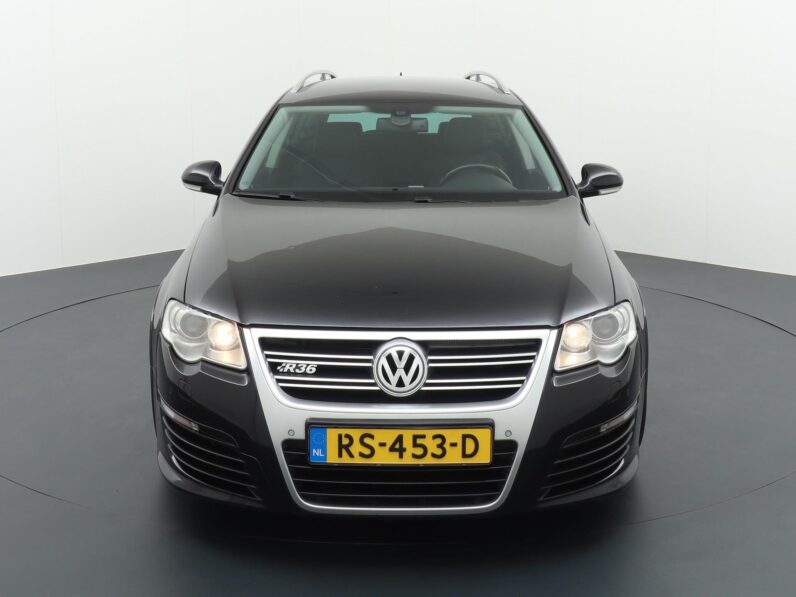 
								Volkswagen Passat 2008 full									
