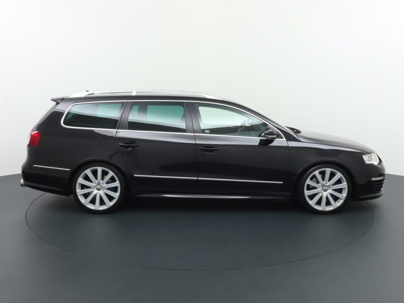 
								Volkswagen Passat 2008 full									