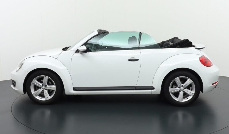 
								Volkswagen Beetle 2015 full									