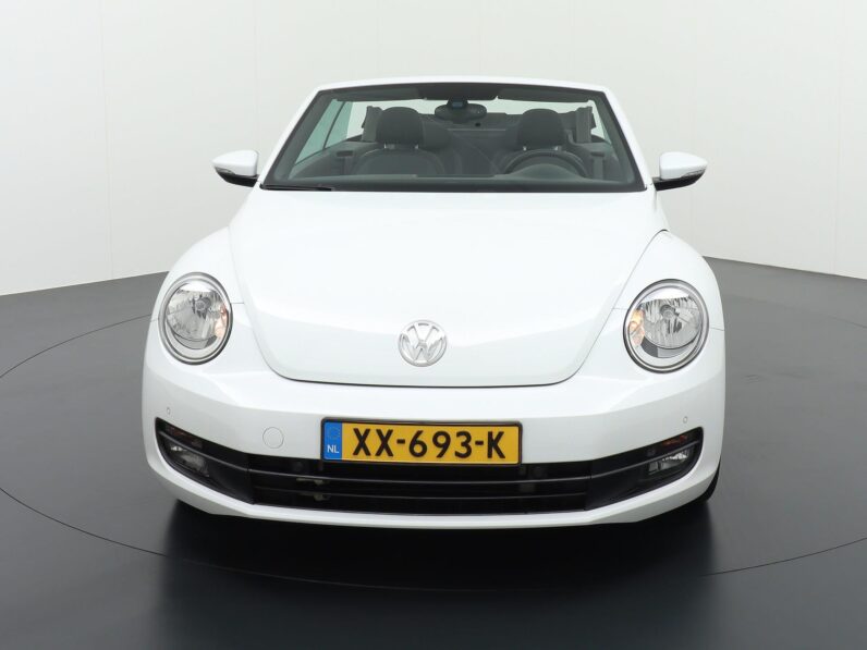 
								Volkswagen Beetle 2015 full									