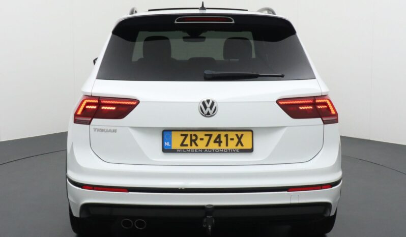 
								Volkswagen Tiguan 2019 full									