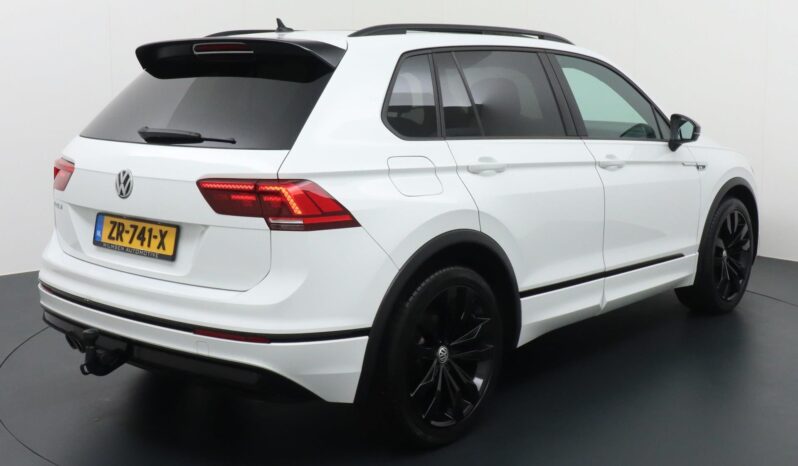 
								Volkswagen Tiguan 2019 full									