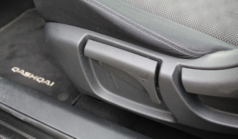 
								Nissan QASHQAI 2015 full									