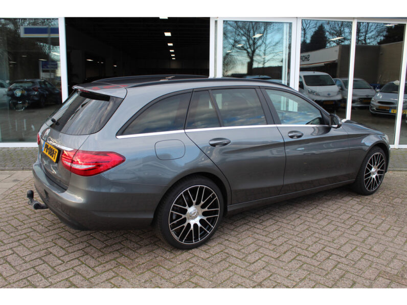 
								Mercedes-Benz C-Klasse 2017 full									