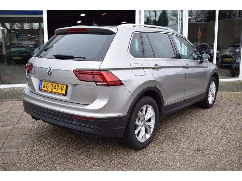 
								Volkswagen Tiguan 2016 full									