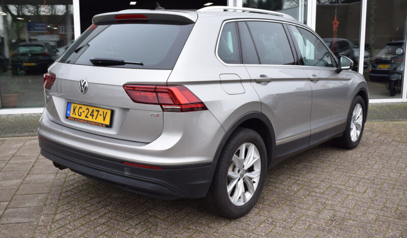 
								Volkswagen Tiguan 2016 full									