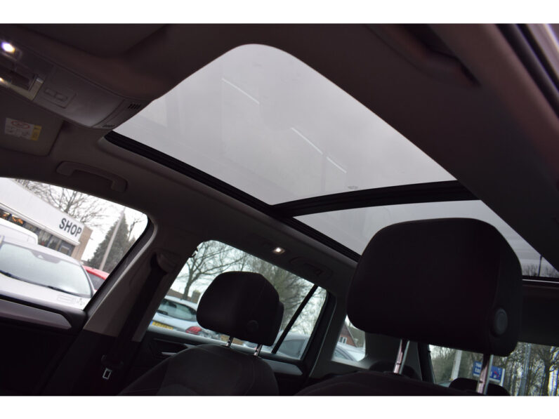 
								Volkswagen Tiguan 2016 full									