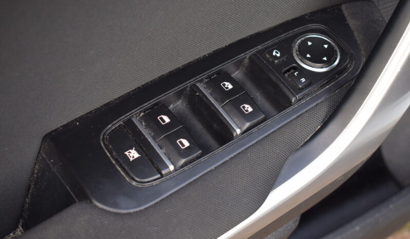 
								Kia Ceed Sportswagon 2020 full									