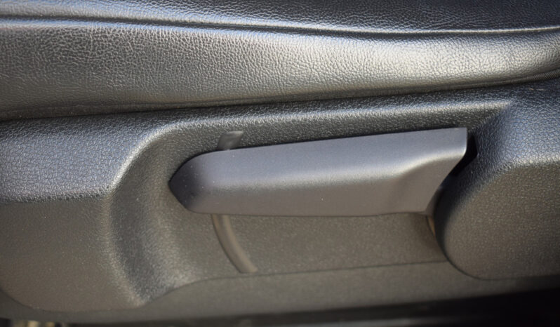 
								Opel Vivaro 2021 full									