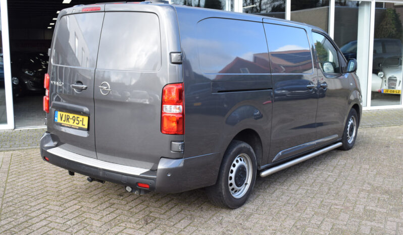 
								Opel Vivaro 2021 full									
