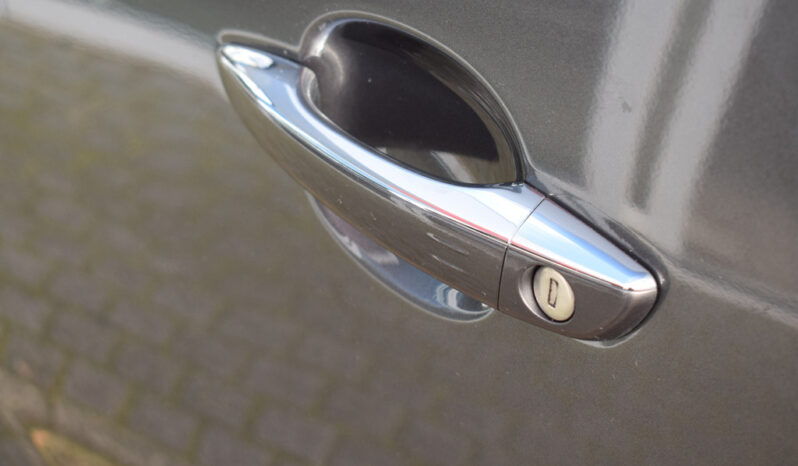 
								Opel Vivaro 2021 full									