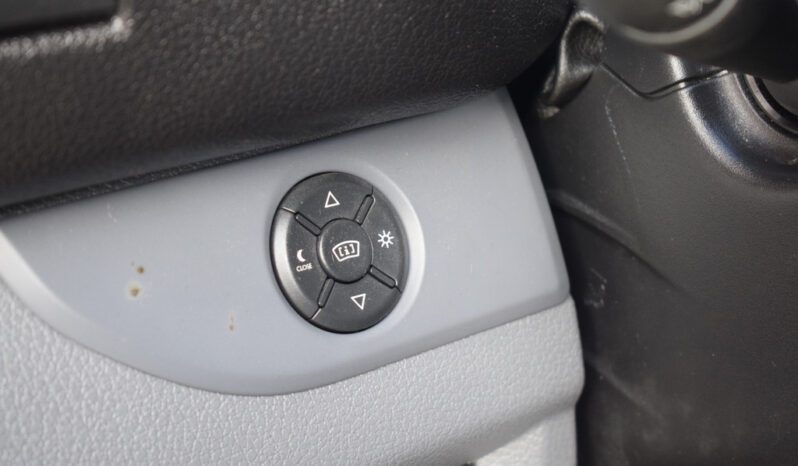 
								Opel Vivaro 2021 full									